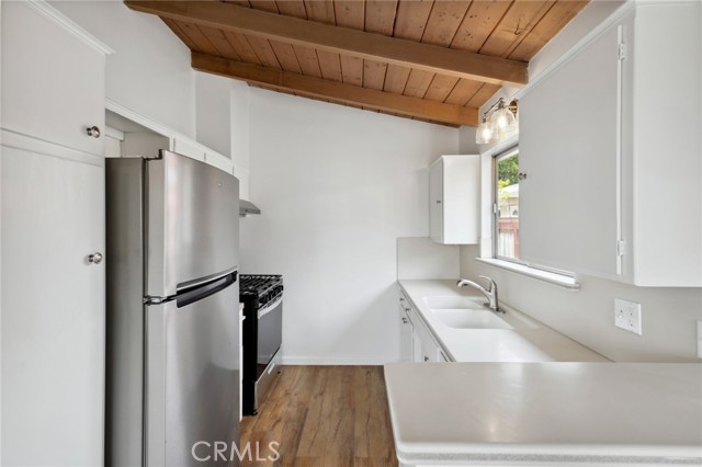 Detail Gallery Image 22 of 26 For 135 High Drive, Laguna Beach,  CA 92651 - 5 Beds | 3 Baths