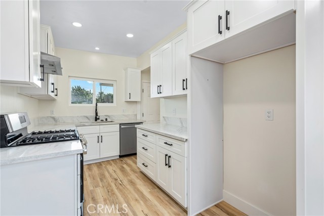 Detail Gallery Image 8 of 24 For 4031 Big Dalton Ave, Baldwin Park,  CA 91706 - 3 Beds | 2 Baths