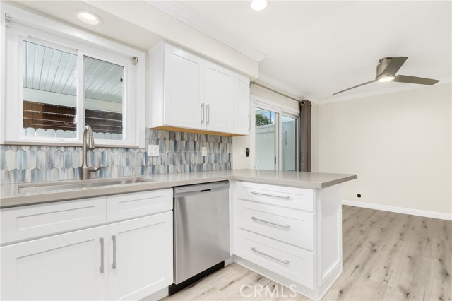 Detail Gallery Image 12 of 37 For 19828 Margate, Huntington Beach,  CA 92646 - 3 Beds | 1/1 Baths