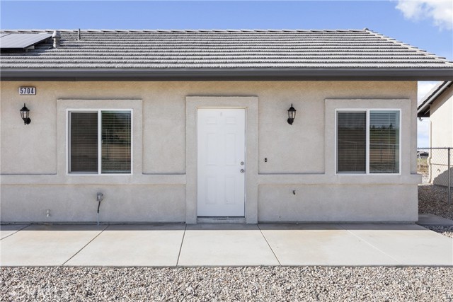 Detail Gallery Image 3 of 36 For 5704 White Fox Trl, Phelan,  CA 92371 - 2 Beds | 2 Baths