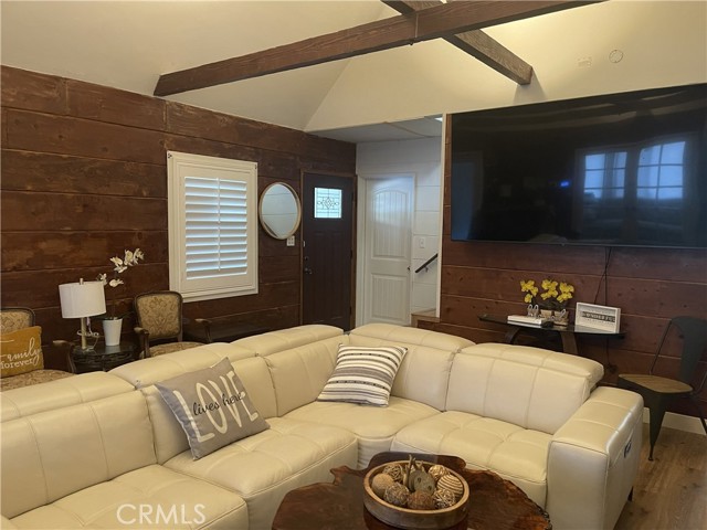 Detail Gallery Image 11 of 21 For 1350 Oak, Lake Arrowhead,  CA 92352 - 2 Beds | 1/1 Baths