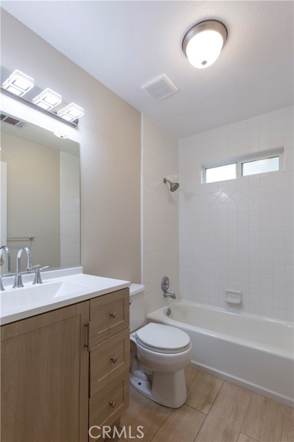 Detail Gallery Image 11 of 35 For 1276 Panorama Point Ct, Merced,  CA 95340 - 4 Beds | 3 Baths