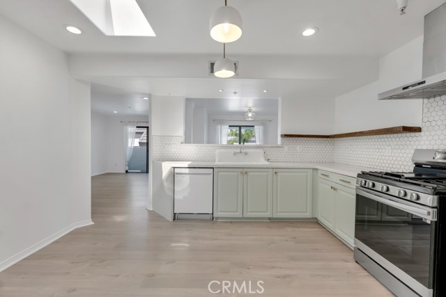 Image 8 of 39 For 17735 Kinzie Street 304