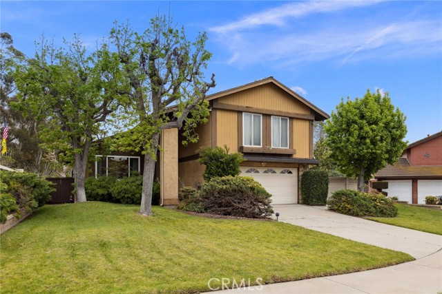 Detail Gallery Image 1 of 41 For 2202 Mont Blanc Cir, Placentia,  CA 92870 - 4 Beds | 2/1 Baths