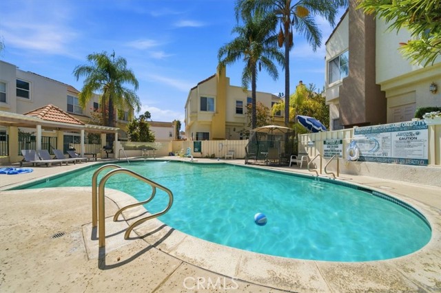 5455 Sylmar, 1402 photo 18