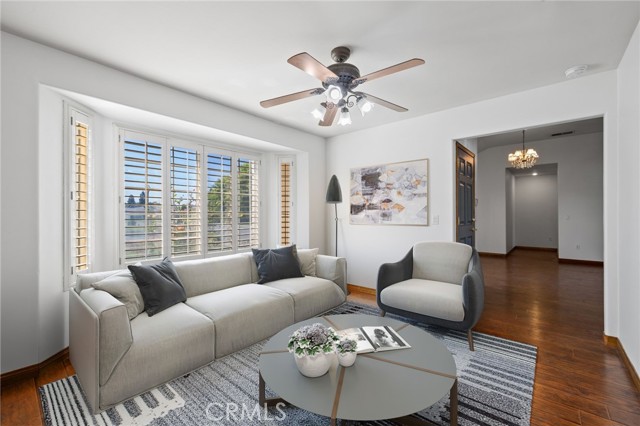 631 Faversham Way, Bakersfield CA: https://media.crmls.org/medias/0d6900f7-5124-4be3-bdf6-9768aa7b9234.jpg
