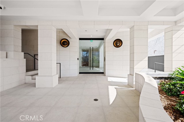 Detail Gallery Image 10 of 14 For 4214 Fulton Ave #202,  Studio City,  CA 91604 - 3 Beds | 2 Baths