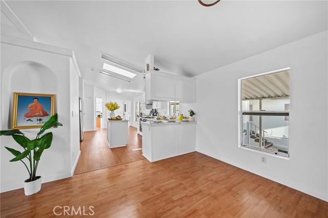 Detail Gallery Image 9 of 22 For 1441 Paso Real Ave #203,  Rowland Heights,  CA 91748 - 4 Beds | 2 Baths