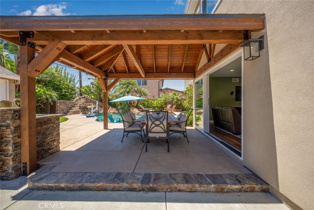 0d6a4627 96c2 4737 9e70 010cae8c4bda