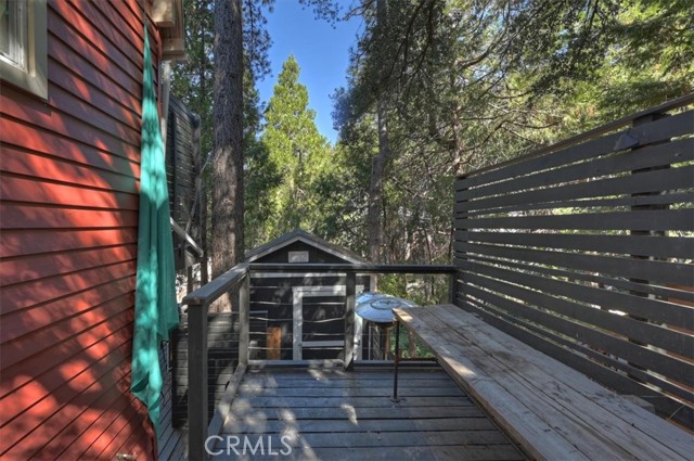 23463 The Blind Trail, Crestline, CA 92325