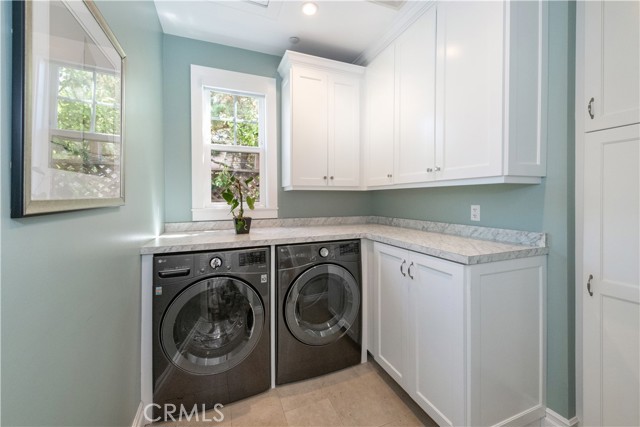 2905 Broad St, Newport Beach CA: https://media.crmls.org/medias/0d6b4a21-cc35-4436-b56f-b96eeda46c64.jpg