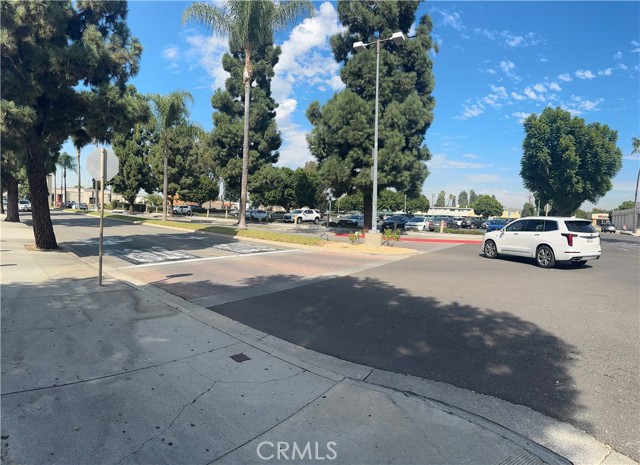 217 Stonewood Street, Downey CA: https://media.crmls.org/medias/0d6b5f48-153f-48d6-bae8-86a2d41b40e7.jpg