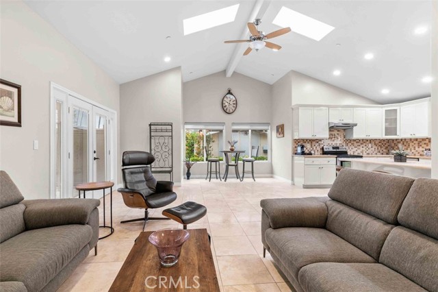 Detail Gallery Image 9 of 28 For 16577 16579 Knollwood, Granada Hills,  CA 91344 - 2 Beds | 2 Baths