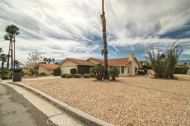 Image 1 of 32 For 9839 9839 Warwick Dr