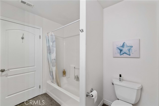 Detail Gallery Image 25 of 28 For 1046 253rd St #B,  Harbor City,  CA 90710 - 3 Beds | 2/1 Baths