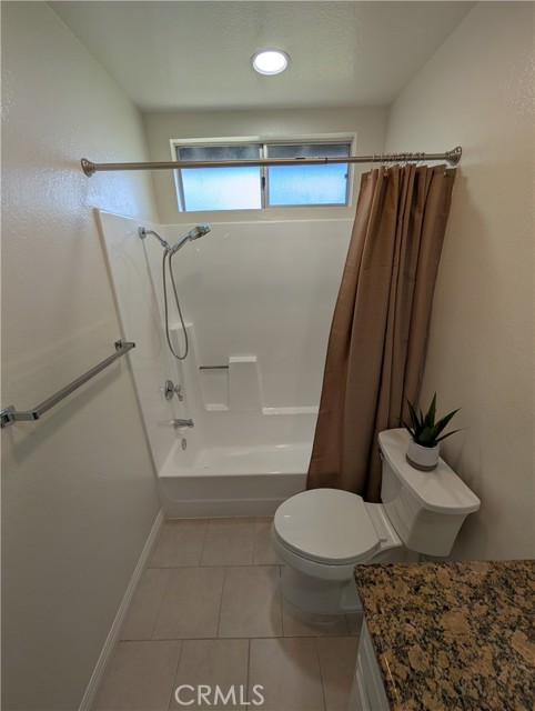 529 E Colorado Boulevard, Monrovia CA: https://media.crmls.org/medias/0d6d05d8-5bea-40d1-963a-2d5cc80394a0.jpg