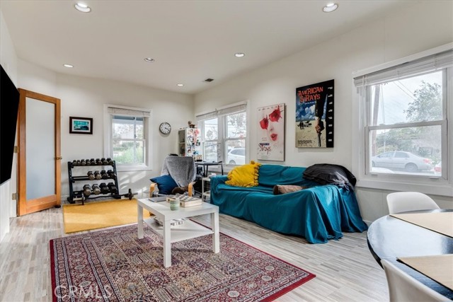 Detail Gallery Image 7 of 50 For 2021 Broad, San Luis Obispo,  CA 93401 - 3 Beds | 1 Baths