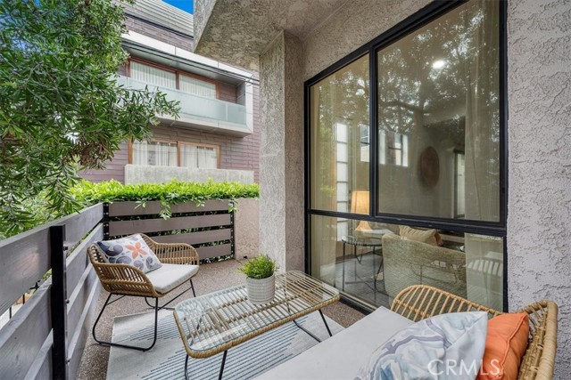 1814 Thayer Avenue, Los Angeles CA: https://media.crmls.org/medias/0d6e2231-2086-498d-9421-a9c6b4085e12.jpg