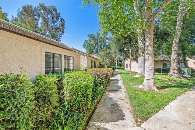 Detail Gallery Image 3 of 38 For 600 Central #406,  Riverside,  CA 92507 - 2 Beds | 2 Baths