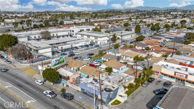 4611 E Olympic Boulevard, East Los Angeles, California 90022, ,Commercial Sale,For Sale,4611 E Olympic Boulevard,CRPW23019013