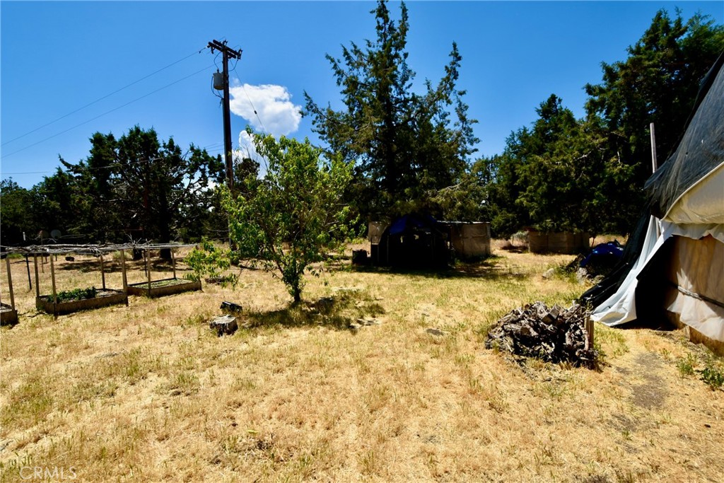 https://media.crmls.org/medias/0d6fde78-5f8d-4a21-9187-132a29a918f4.jpg?preset=X-Large