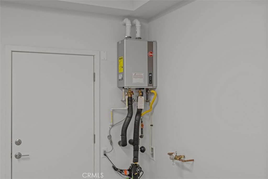 MLS #OC25217448 image #22