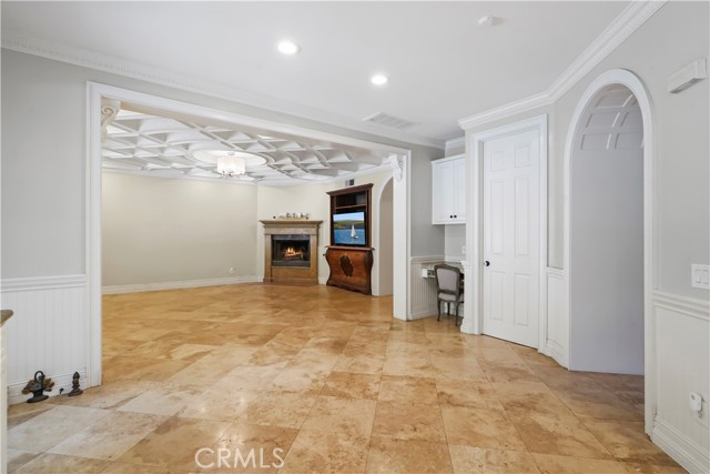 29123 Black Pine Way, Saugus CA: https://media.crmls.org/medias/0d702eb6-0e4b-4785-a5ed-984eca051aff.jpg