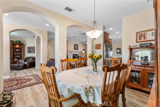 Detail Gallery Image 14 of 74 For 58598 Santa Maria Dr, Yucca Valley,  CA 92284 - 4 Beds | 3 Baths