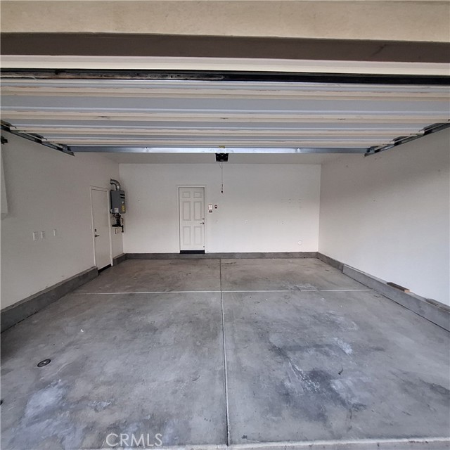 825 Parisa Place, Upland CA: https://media.crmls.org/medias/0d7158f6-4bd0-4db3-a668-048666de68c5.jpg