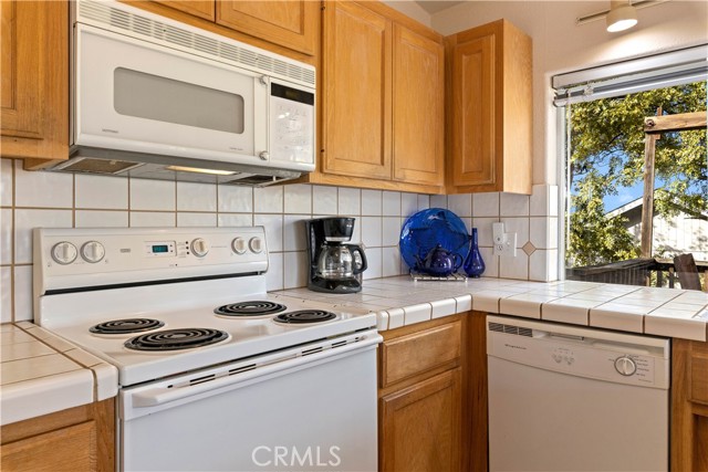 Detail Gallery Image 11 of 43 For 3235 Marina View Dr, Kelseyville,  CA 95451 - 3 Beds | 2 Baths