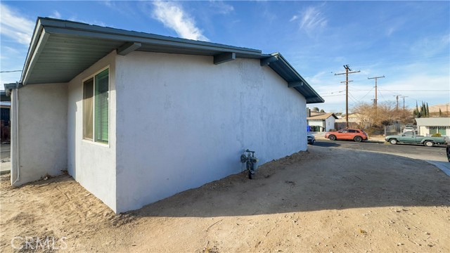 Detail Gallery Image 39 of 42 For 16545 Yucca Ave, Victorville,  CA 92395 - 3 Beds | 1/1 Baths