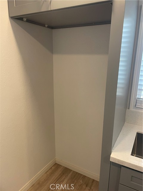 Detail Gallery Image 5 of 15 For 310 E 81st, Los Angeles,  CA 90003 - 1 Beds | 1 Baths