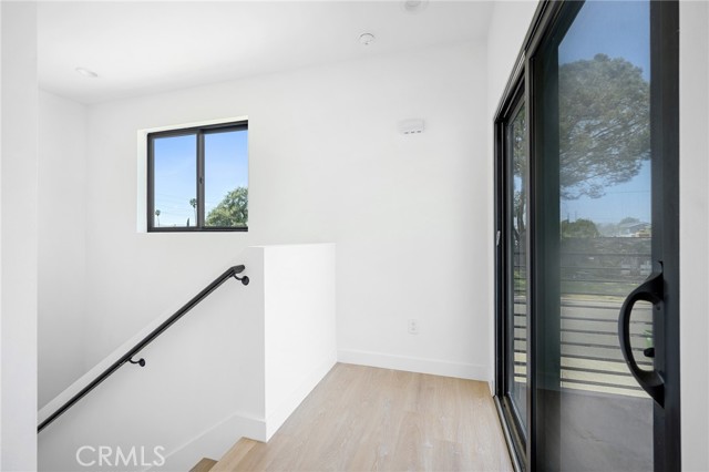 5826 Craner Avenue, North Hollywood CA: https://media.crmls.org/medias/0d724575-1c27-455e-b65d-1707a4887c06.jpg