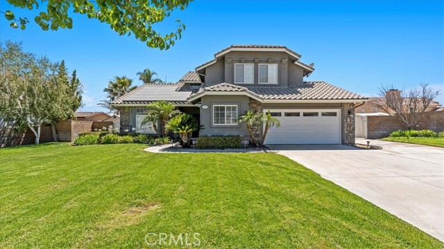 3035 Ohio Avenue, San Bernardino CA: https://media.crmls.org/medias/0d72a177-bd21-4f6e-a163-d0f368820929.jpg