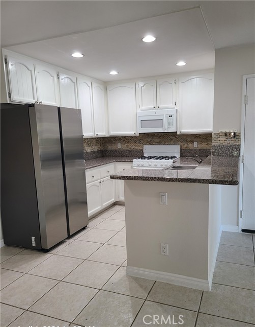 Front Image Thumbnail for CRPW26072292