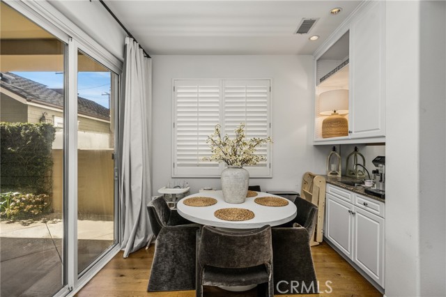 Detail Gallery Image 8 of 18 For 602 Larkspur Ave a,  Corona Del Mar,  CA 92625 - 3 Beds | 2/1 Baths