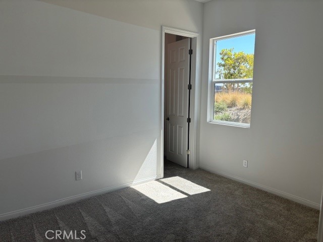 Detail Gallery Image 6 of 14 For 27358 Hyland Ct, Valencia,  CA 91381 - 4 Beds | 2/1 Baths