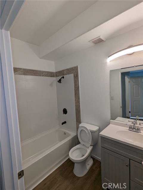Detail Gallery Image 13 of 24 For 1215 E San Antonio Dr, Long Beach,  CA 90807 - 2 Beds | 2 Baths