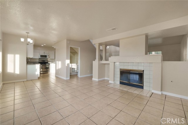 Detail Gallery Image 10 of 48 For 8147 Whitney Dr, Riverside,  CA 92509 - 4 Beds | 2/1 Baths