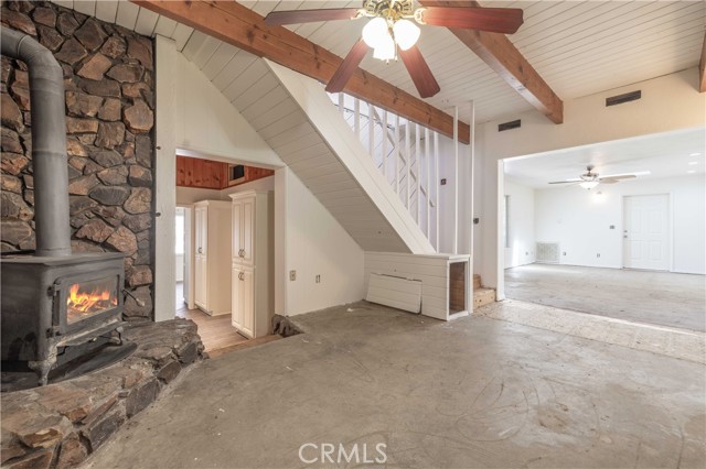 Detail Gallery Image 8 of 35 For 600 Moreno Ln, Sugarloaf,  CA 92386 - 4 Beds | 2 Baths