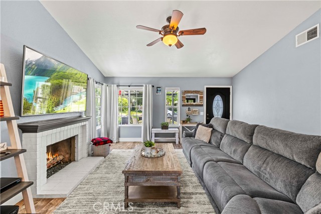 Image 4 of 33 For 22929 Beech Creek Circle