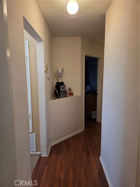 13581 Scarborough Place, Chino CA: https://media.crmls.org/medias/0d7588b4-d14b-44bf-b471-09572a9ac538.jpg