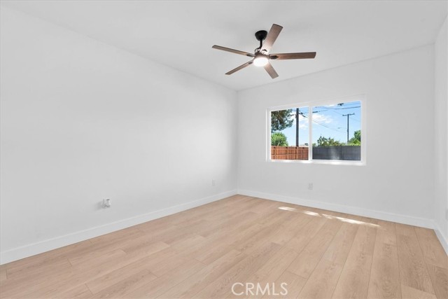 8316 Reseda Avenue, Fontana CA: https://media.crmls.org/medias/0d76085f-c671-4806-8233-18eb5ba4683a.jpg