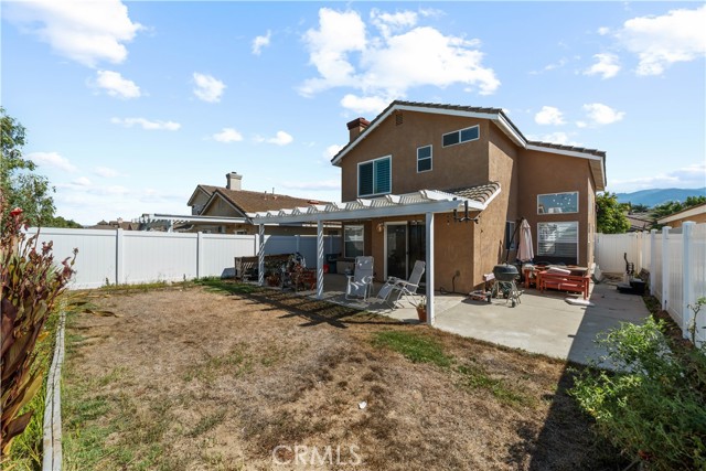 815 Autumn Lane, Corona CA: https://media.crmls.org/medias/0d764f3d-852e-46a5-b2d0-3c0ad86ba236.jpg