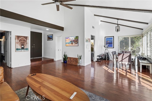 Detail Gallery Image 9 of 40 For 25236 via Sistine, Valencia,  CA 91355 - 2 Beds | 2 Baths