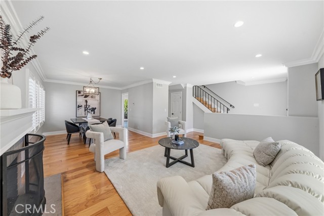 Detail Gallery Image 7 of 37 For 2214 Vista Hogar, Newport Beach,  CA 92660 - 4 Beds | 2/1 Baths