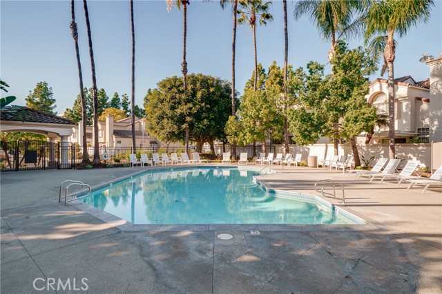 Detail Gallery Image 30 of 35 For 3 Almador, Irvine,  CA 92614 - 2 Beds | 2/1 Baths