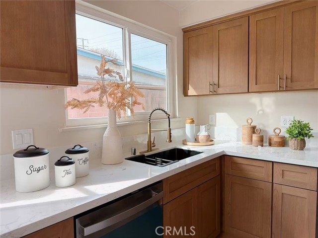 Front Image Thumbnail for CRAR25279905