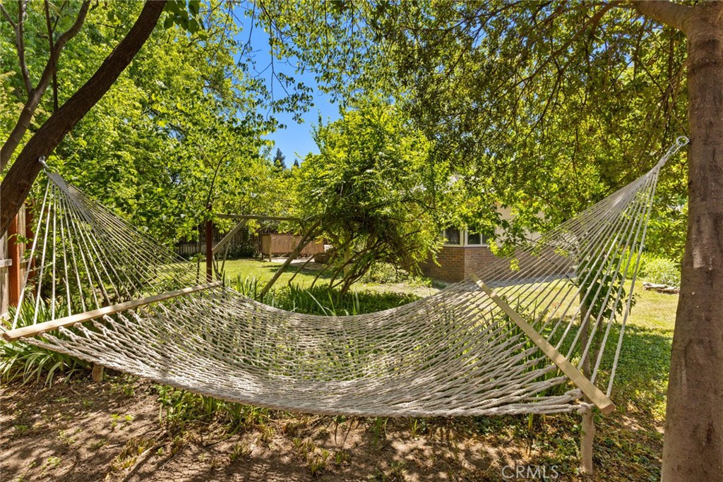 https://media.crmls.org/medias/0d78f862-7b8c-44cf-89ff-4a12e0c4efcd.jpg?preset=X-Large