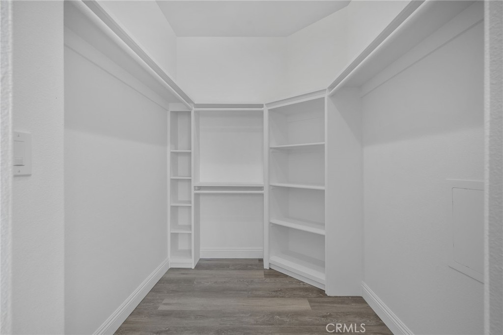 https://media.crmls.org/medias/0d791e0e-4504-4f17-a54b-d412ac1cb3cd.jpg?preset=X-Large